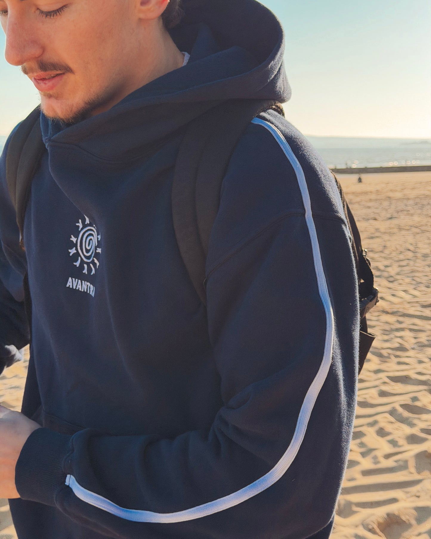 Navy Weekend Hoodie Avantra